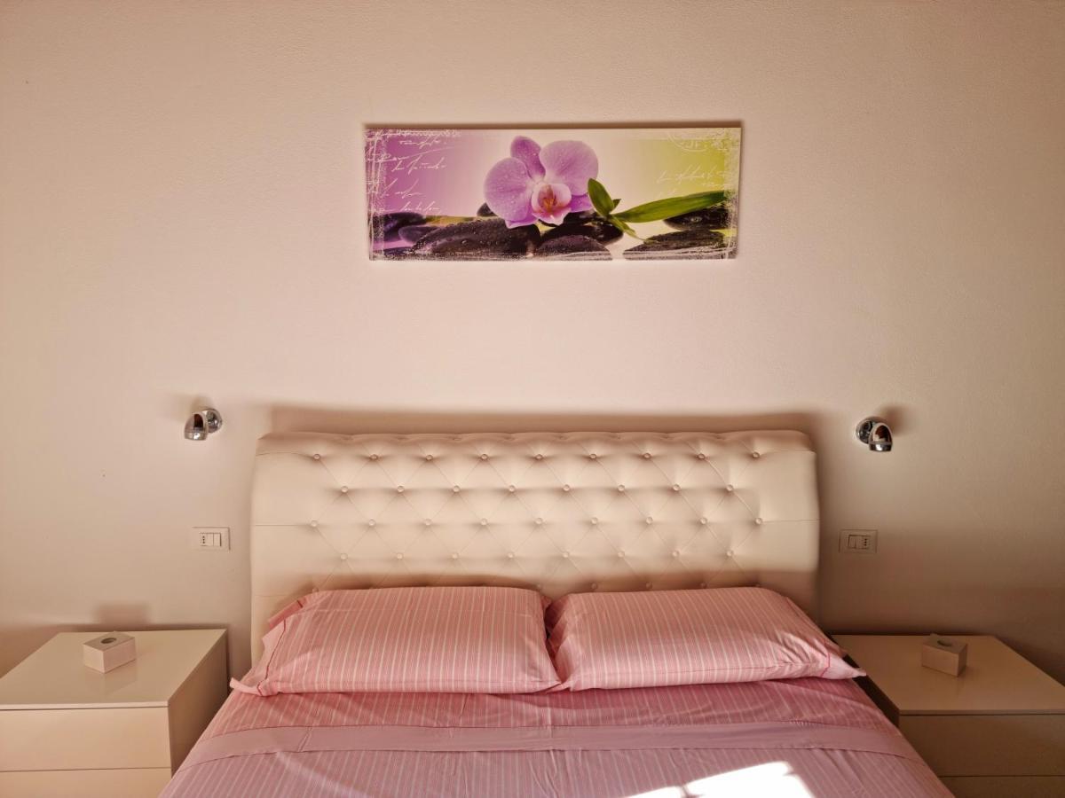 Profumo Di Lago Desenzano-By Goccia Di Lago Desenzano del Garda Buitenkant foto