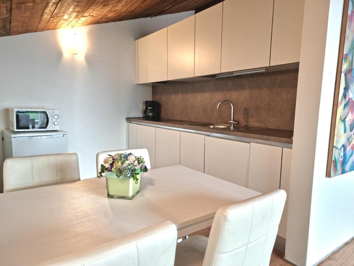 Profumo Di Lago Desenzano-By Goccia Di Lago Desenzano del Garda Buitenkant foto